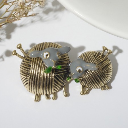 Brooch "Sheep" steam, gray color in black gold-2