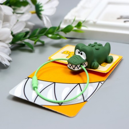 PVC keychain on the T toilet crocodile cable 9.5x5 cm