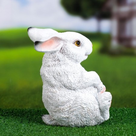 Garden figure "Stepashka sits" white, 15x13x19cm-1