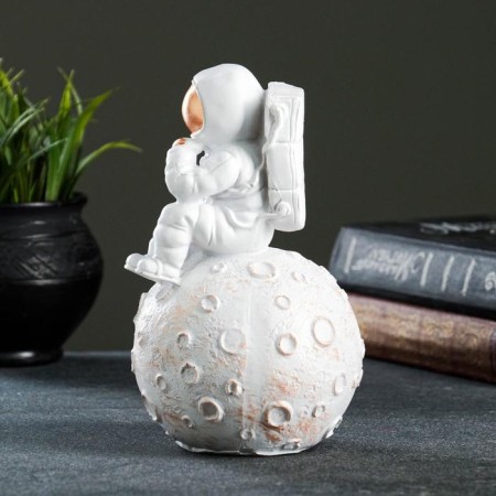 Копилка "Космонавт" 19х11см-1