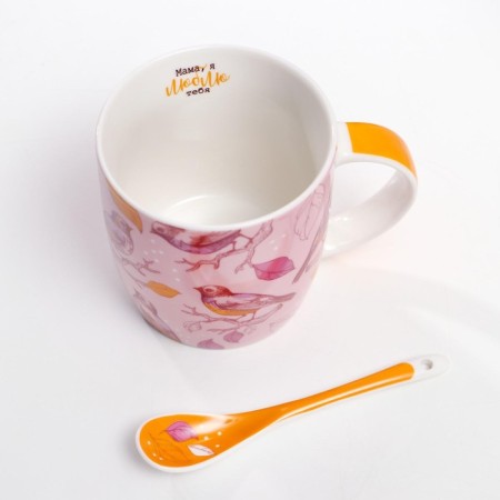 Ceramic set “Mom are beautiful”: a mug 350 ml, a spoon, color orange-3