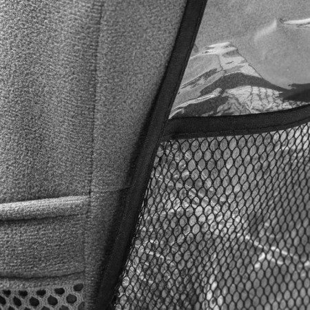 Torso-organizer cape, on the front seat, 60 × 43 cm, film-2