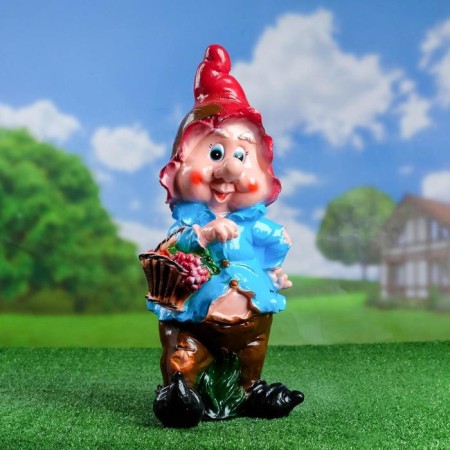 Garden figure "Dwarf with grapes" 17x20x50cm