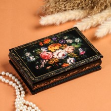 Zhostovo box, 11 × 16 cm, lacquer miniature