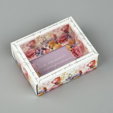 Folding box with a plastic lid 