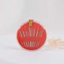 Sewing needles in a plastic box, 24 pcs, color mix