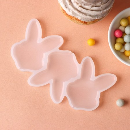 Form for the candies of the Dilan "Hare", silicone, 13 × 7.5 × 0.7 cm, 3 cells