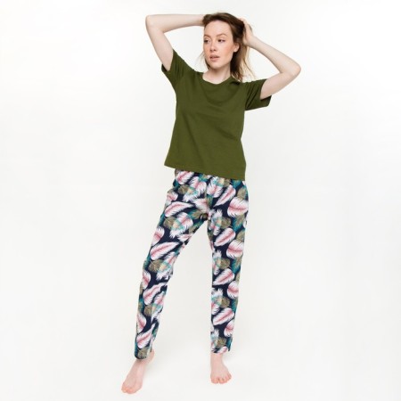 Female set (T -shirt/pants), khaki color/leaves, size 52-4