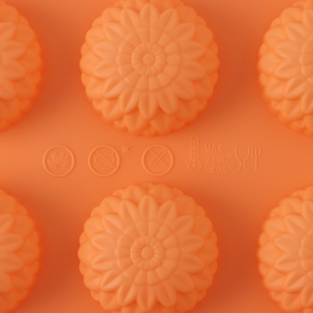 Silicone form for baking "Flowers. Chrysanthemum ", 29 × 17 × 2 cm, 15 cells, orange color-5