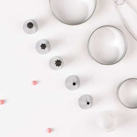 Confectionery set "Ice", 11 objects: blade, brush, cookies 3 pcs, nozzles 5 pcs, adapter-1