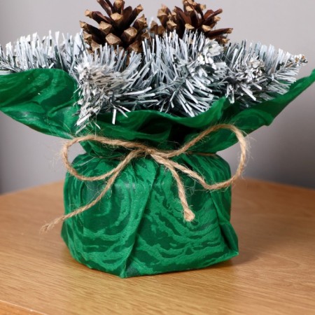 New Year's composition "Interior Snow White" with cones 20 cm-2