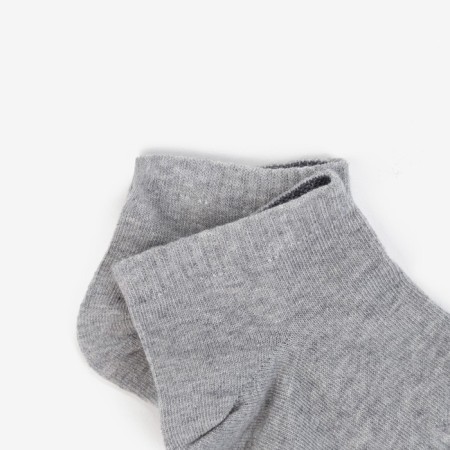 A set of male socks is 3 pairs, white, black, gray melange, size 27-29-5