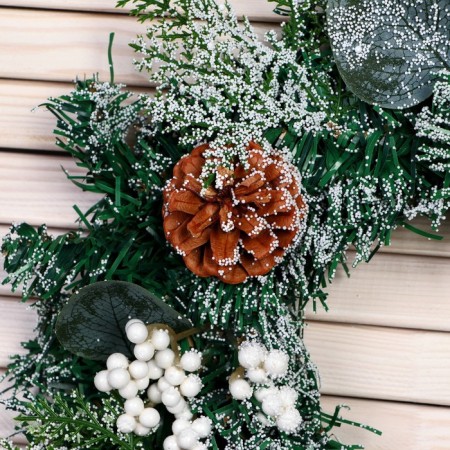 New Year's wreath D-30 cm "Cozy fairy tale" Berries in the snow cones-1
