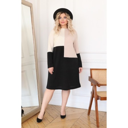 Women's dress, size 56-17