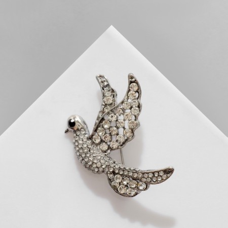 Brooch "Bird" fluttering, white color in silver-2