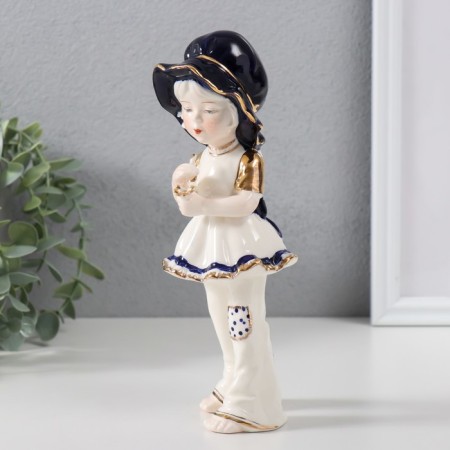 Souvenir Ceramics "Baby in a hat - fortune -telling on the chamomile" Cobalt 7.5x7.5x20 cm-3