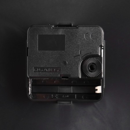 Watching, interior, D-30.5 cm, di-27 cm dial, silent-2