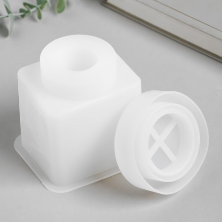 Mold Silicon "Square Bank" with a lid 9.3x9.3x11.8 cm-1