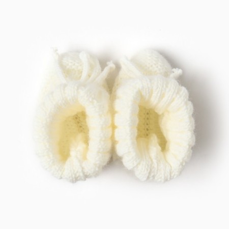 Set for discharge of baby I (blanket-convert, bow, overalls, booties, cap), milk-6