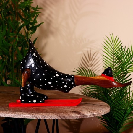 Souvenir "Duck-Slizer in the Black" tree 33 cm-1