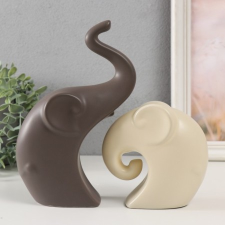 Souvenir ceramics "Two elephants" matte set 2 pcs 12x12 22x13 cm mix-6