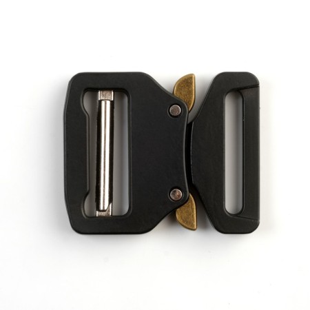 A belt buckle 3.7 cm, metal-1
