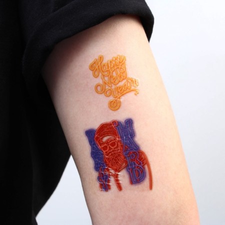 New Year, translated tattoos "Party Hard", 17 x 26 cm-1