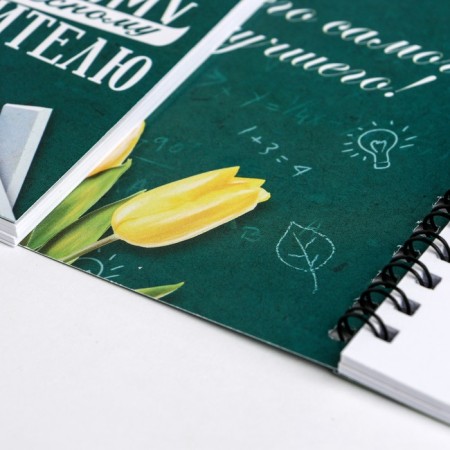 Double notebook on the crest "The best teacher"-4