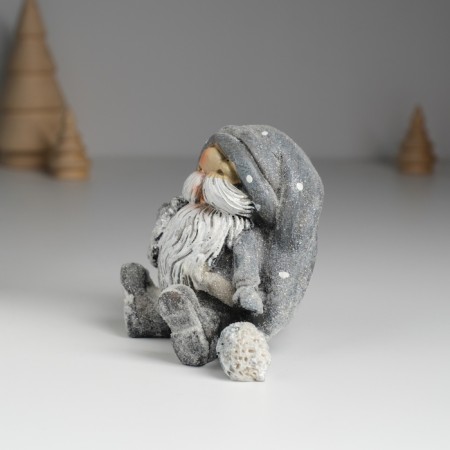Polystone souvenir "Gnome in a gray long cap with a white beard" MIX 8.5x7x7.2 cm-3