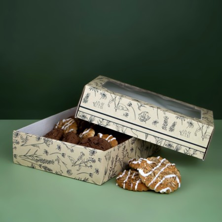 The box is self-assembly, the lid is, with the window, the “floral flight” is 18 x 15 x 5 cm-1