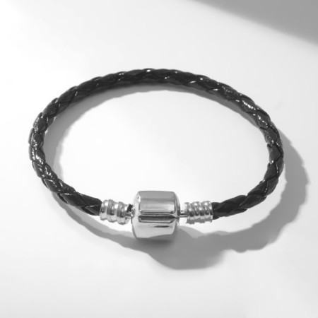 The basis for the bracelet is "bead", the color is black in silver, 15 size-2
