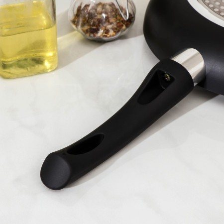 Field frying pan Basic, D = 20 cm, plastic handle, anti -stick coating, induction, black color-3