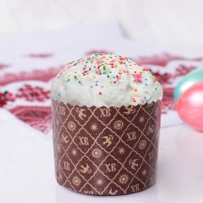 Paper form for cupcake, muffins and kulich 