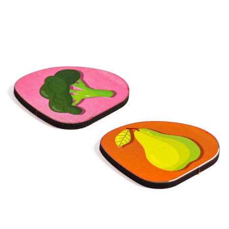 The puzzle is wooden. Repeat on the sample "Vegetables and fruits", developing games for children-4
