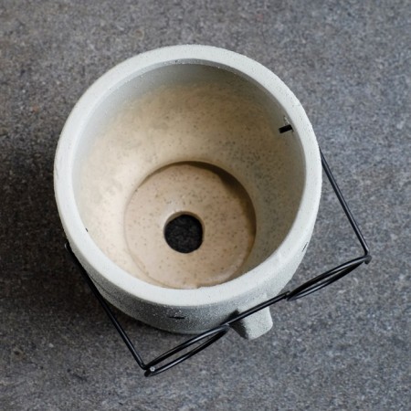 Kashpo "The pot that survived" 12x10x10cm, gray-5