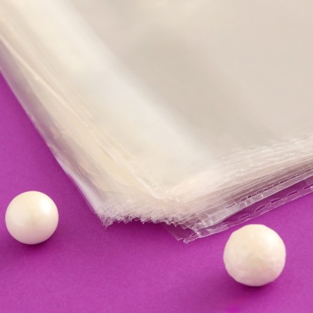 BOPP package with an adhesive valve 30 x 35 +4 cm, 25 μm-2