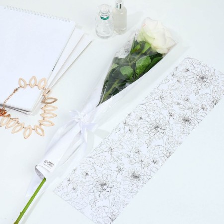 Package for flowers with a liner of "bright emotions"