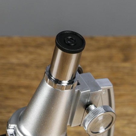 Microscope with a projector, a multiplicity of an increase in 50-1200x, with backlight,-5