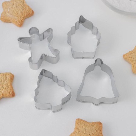 A set of forms for cutting the cookies of the share “Man, cupcake, bell, Christmas tree”, 4 pcs-1
