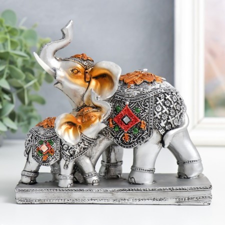 Souvenir Polystone "elephant with an elephant in the Popon with a band" silver 14x6.3x13.5 cm