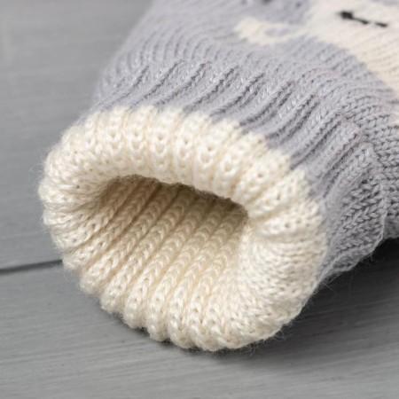 Women's mittens in the gift box "New Year" p.19-3
