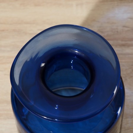 VAZ "Berlin Izur" bottle. Decor 21x15cm, hole diameter 6 cm-1