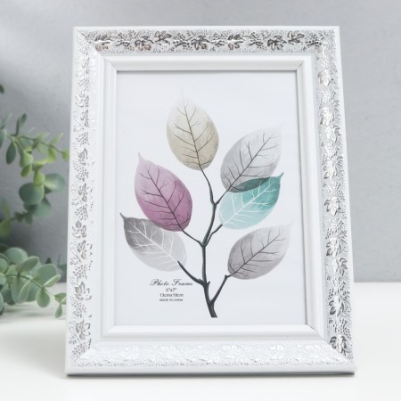 Photo frame plastic 13x18 cm "Silver grape vine" white 22x17 cm