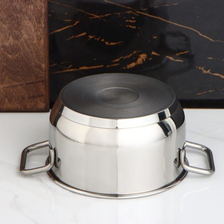 Classic-Prima pan, 1.5 l, d = 16 cm, metal cover, capsule bottom, with a heat distribution layer, silver color-4