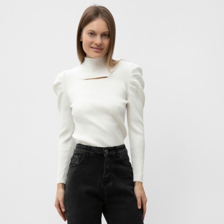 Female turtleneck, white color, one size (42-46)