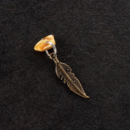 Talisman key "Pero", brass, amber-1
