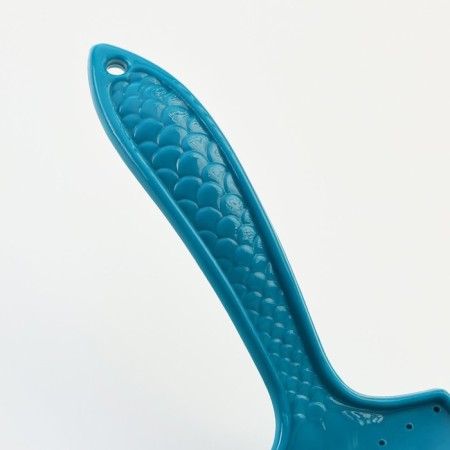 The brush is a large packer soft with drops, a base of 68 x 48 mm, turquoise-3