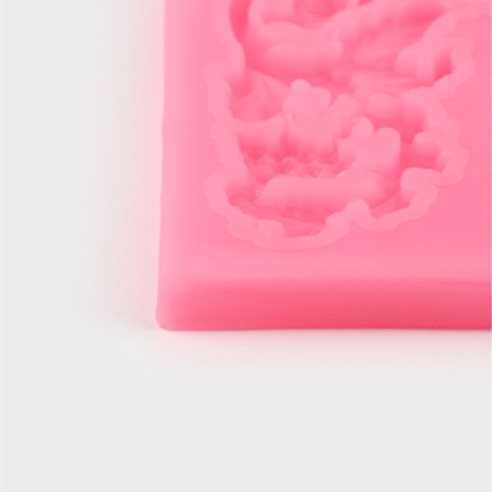 Mold "Grape Leaves", silicone, 7.7 × 7 cm, pink color-3