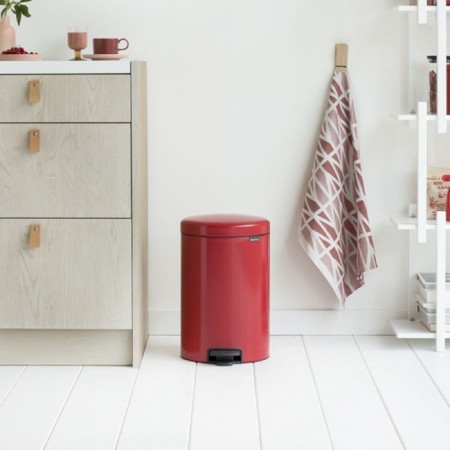Brabantia Newcon bucket, plastic inner bucket, with a pedal, flame red color, 20 liters-5