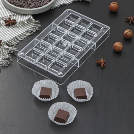 Form for chocolate and sweets “Cubes”, 18 cells, 20 × 12 × 2.5 cm, cell 2.5 × 2.5 × 1 cm